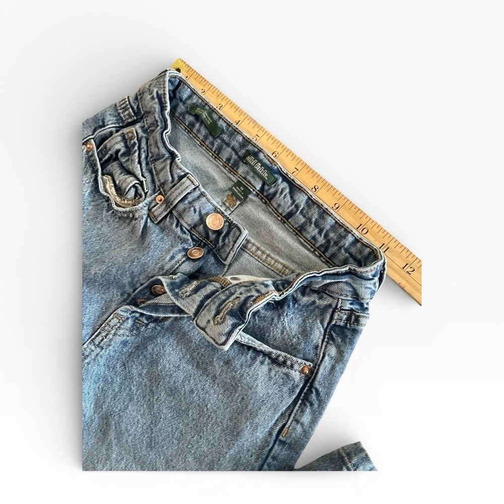 Wild Fable Women's high rise
Straight Leg Distressed Jeans - Light Blue size 00 - Picture 8 of 8